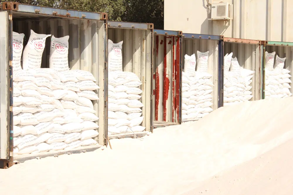 Silica sand